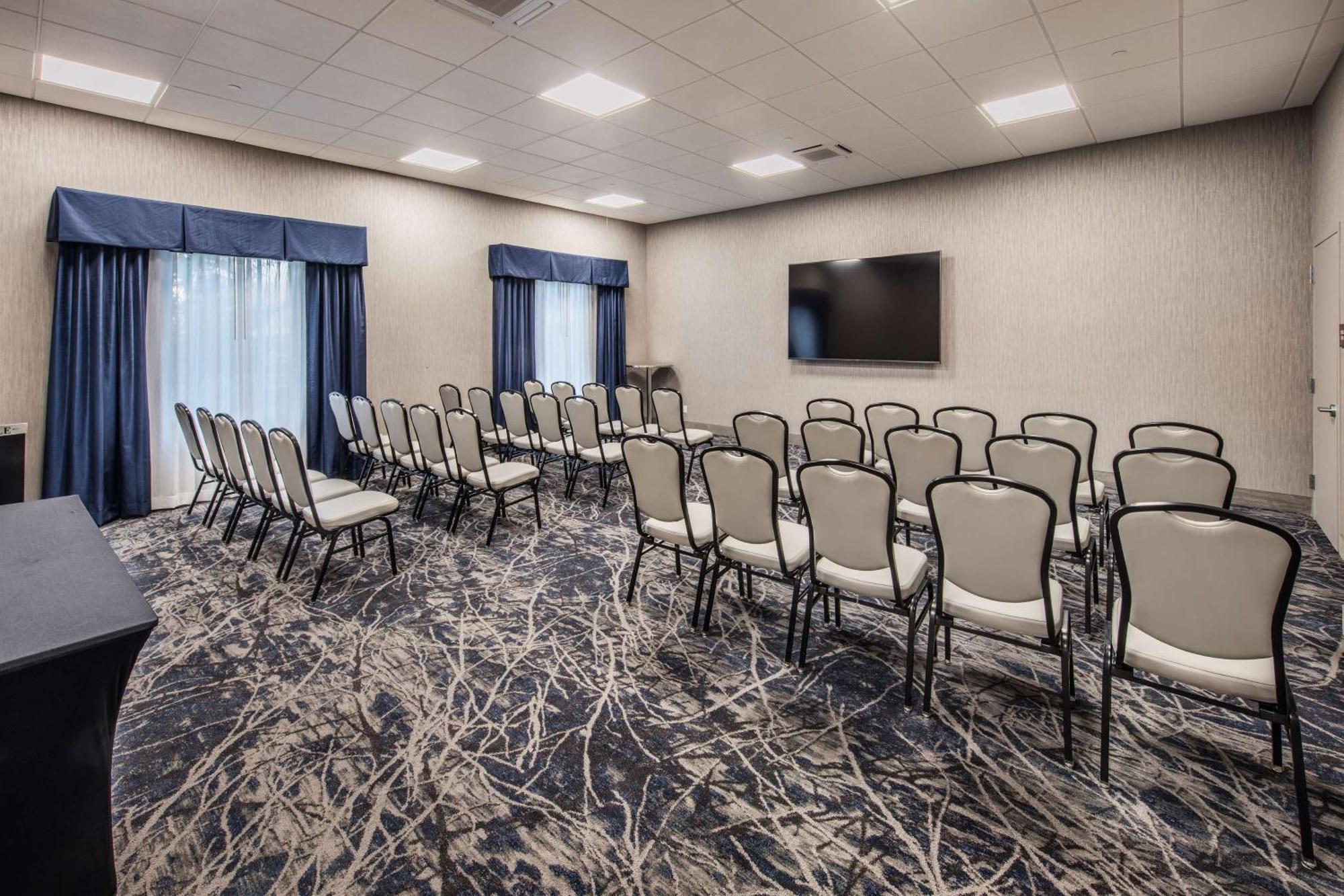 מלון Rossmoor Doubletree By Hilton Monroe Township Cranbury מראה חיצוני תמונה